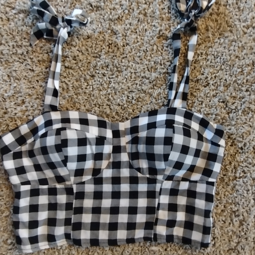 Lily Star crop top